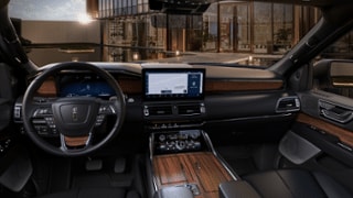 2024 Lincoln Lincoln Navigator Internal Image 2